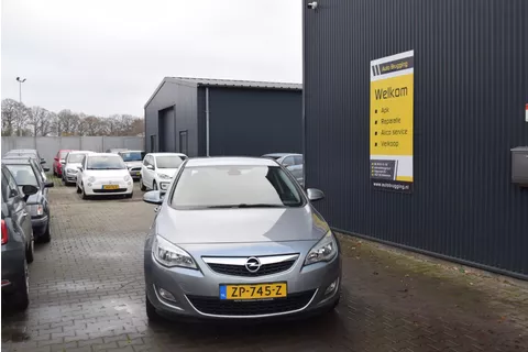 Opel Astra 1.4 Selection