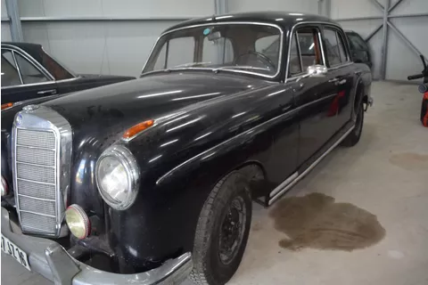 mercedes 220 S