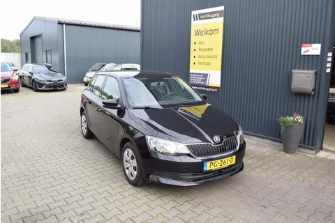 Skoda Fabia 1.0 Active Apple carplay